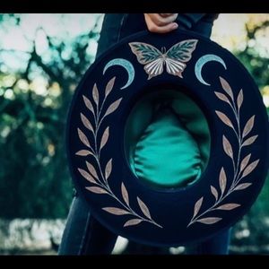 ISO!!!!!!! Luna Bloom hat